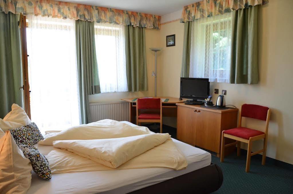 Gaestehaus Goetz Дроболах ам Фаакерзее Екстериор снимка